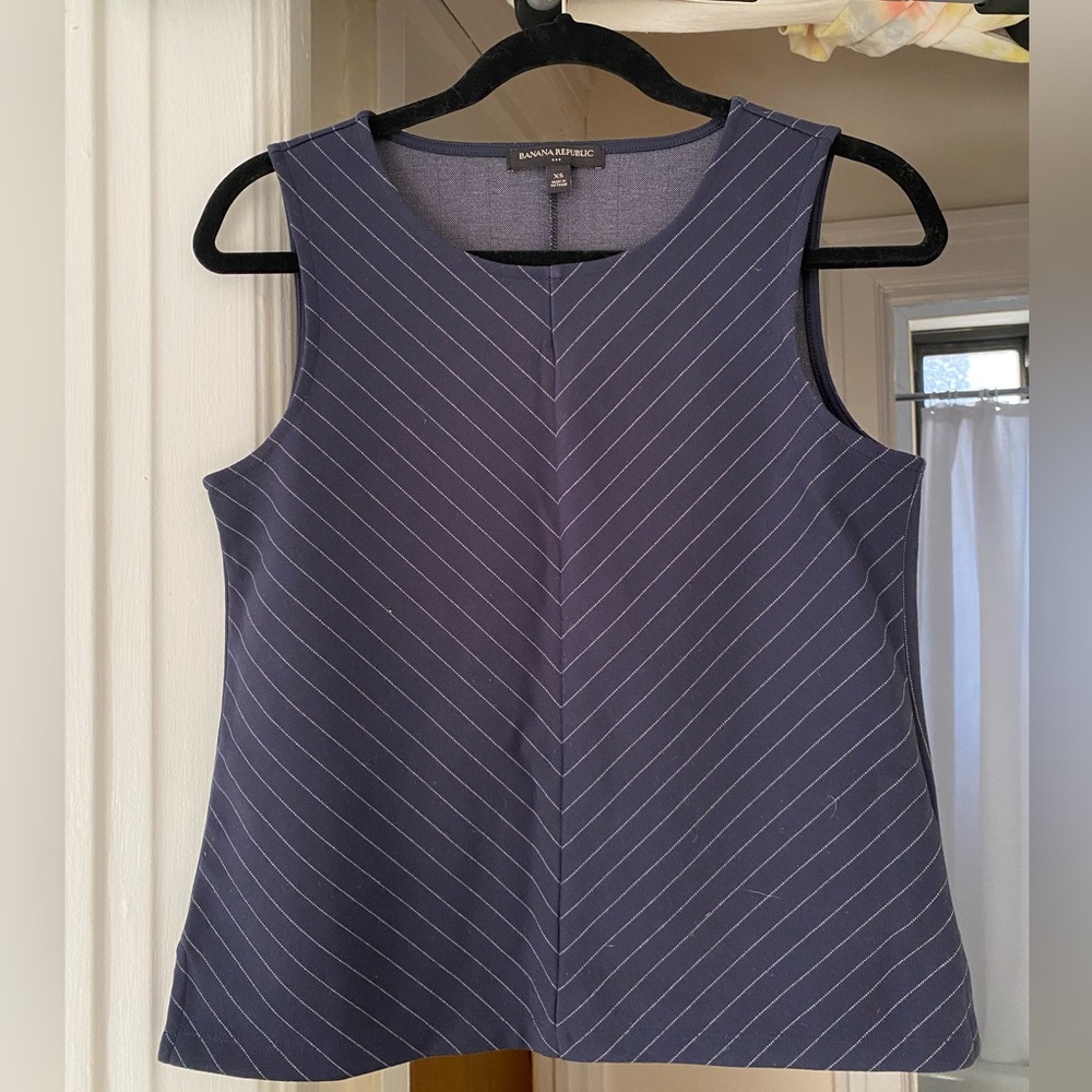 Banana Republic Knit Tank - XS